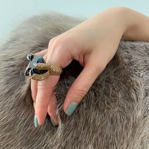 🛑SOLD🛑Roberto Cavalli Onyx-embellished Claw Ring